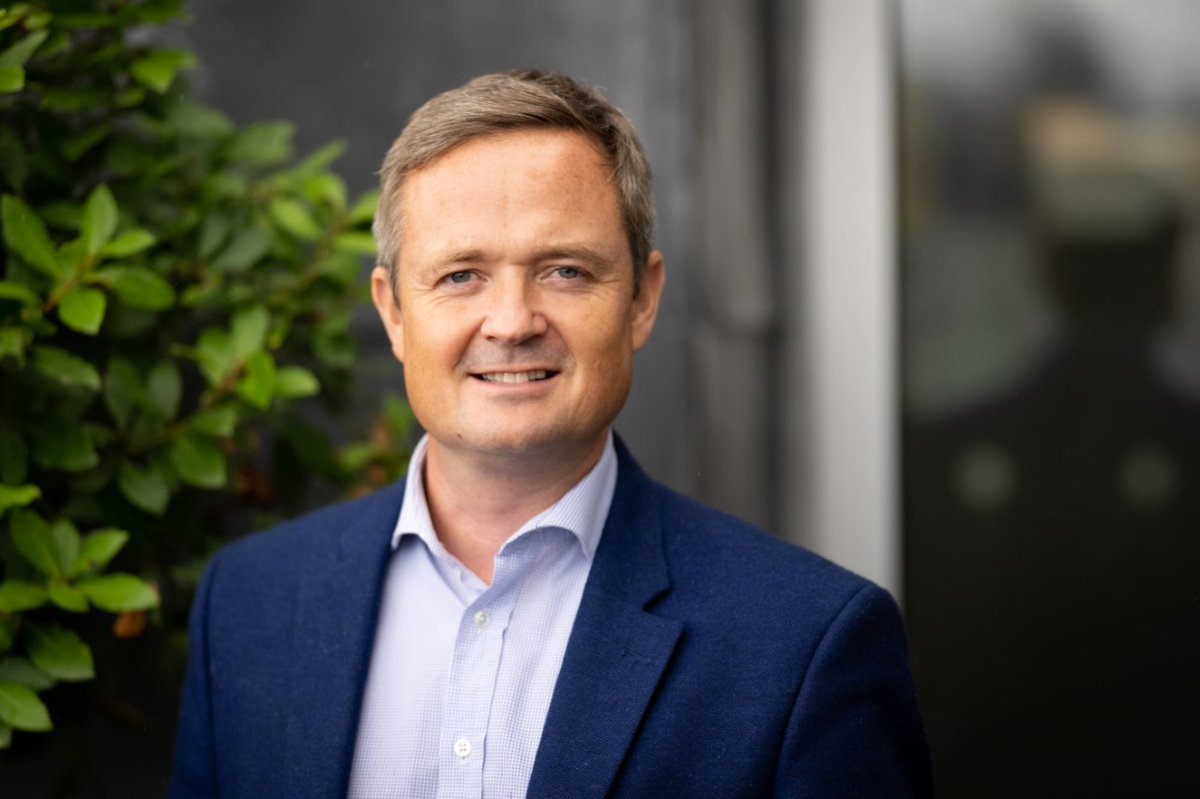mip's tweet photo. At #MIPCOM CANNES, Richard Jakeman, European Head of Business Development at @SamsungTVPlus, will explain where the service sits in the international media landscape. Read the interview on #OneMIP : https://t.co/fiIBzuiEaq https://t.co/cDGW1Zdcq1