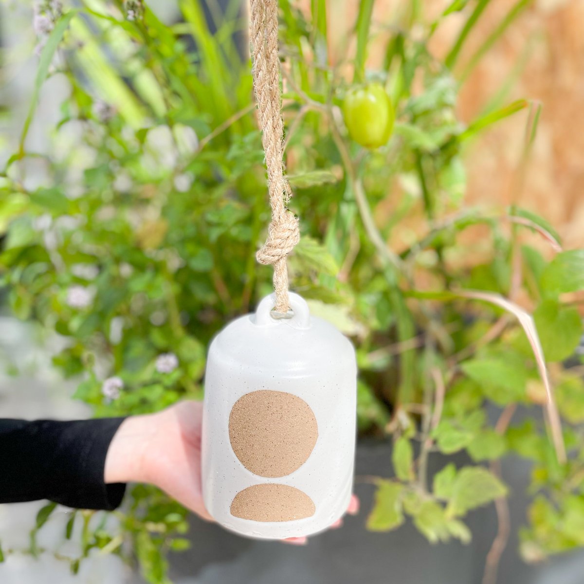 W think wind chimes need to sound soothing and melodic - not just look pretty. These ceramic ones check all the boxes and have a lovely, soft tone.
.
A thoughtful gift for a gardener, or nice on your city balcony.
.
 #shoplocalhfx #shopnorthendhfx #visithalifaxns #VisitNS