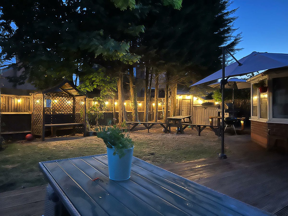 DO NOT DISTURB - TAKE A MOMENT - You MUST take time out each day to reflect; get away from the desk, put the phone down and BREATH. Although it's getting colder, I love taking a moment at the end of the day and sitting in my garden.