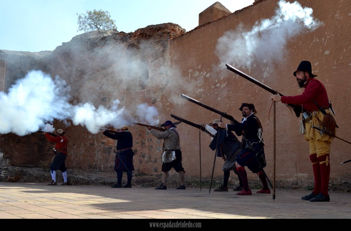 espadasdetoledo's tweet photo. ⚔️El pasado mes de septiembre se llevaron cabo en la localidad de Albaladejo las II Jornadas de #Recreaciónhistorica del #SiglodeOro en las que tuvimos el honor de participar.
Si quieres saber más de los que hicimos en #Albaladejo 👉
https://t.co/u0TeKHM8gf https://t.co/GXha7fOxuA