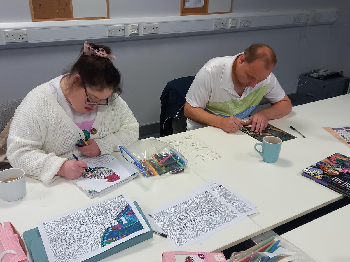 NOW_Group's tweet photo. This week NOW Group's Enniskillen participants took time to have a catch up on their mental health and wellbeing as part of #WorldMentalHealthDay2022.

They did some mindful colouring and scratch art whilst enjoying a chat over tea and biscuits. 🎨 ☕

#minfdulness #socialgroup https://t.co/Gl28x2OxfU