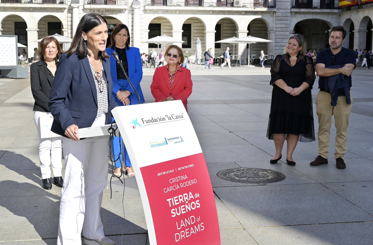 gemaigual's tweet photo. 📣📸La Porticada acoge la expo ‘Tierra de sueños’ de la fotógrafa Cristina García Rodero❕Os animo a visitar esta propuesta cultural que organizamos con @FundlaCaixa y descubrir la vida de los habitantes de Anantapur, una de las zonas más pobres de India 🇮🇳 Un tesoro documental🔝 https://t.co/RSCwozKAPg