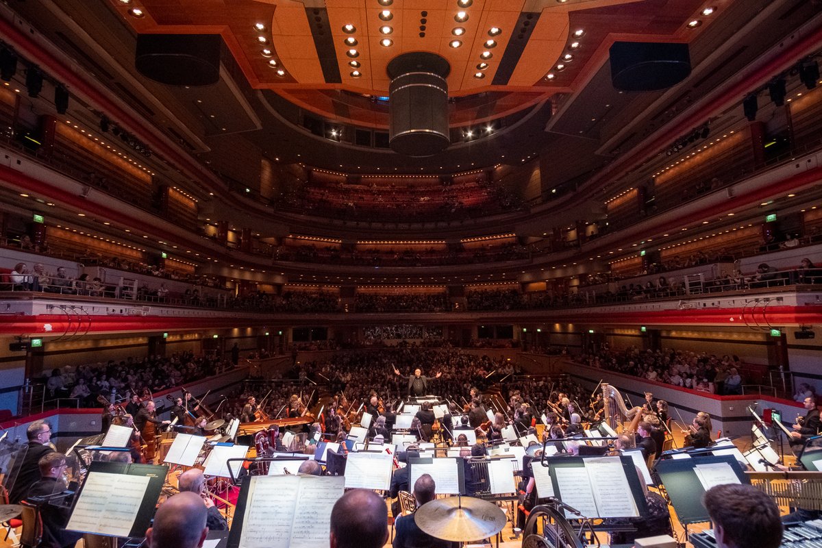 The City of Birmingham Symphony Orchestra is seeking to appoint a Director of Marketing and Communications to lead its marketing, digital and communications strategies ⏰ Application Deadline 👉 Sunday 30 October at 9am To apply 👉 bit.ly/3CWHVfP