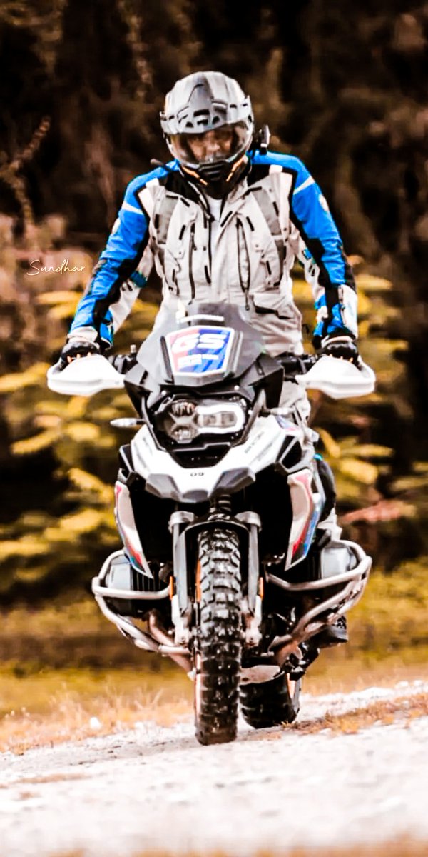 K_SundhaR_'s tweet photo. Pakka wallpaper material...💥

#Thunivu #AjithKumar #Sundhar https://t.co/adZmpkSpDH