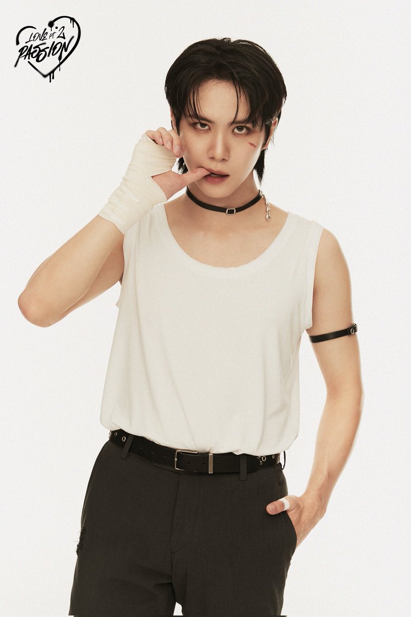 dimdonghan's tweet photo. Fierce mode is on. In this second concept photo of mine, Gain of love, I might give you the impression of being a fierce man. But trust me, I have a soft heart. https://t.co/XbbD7eQWhn