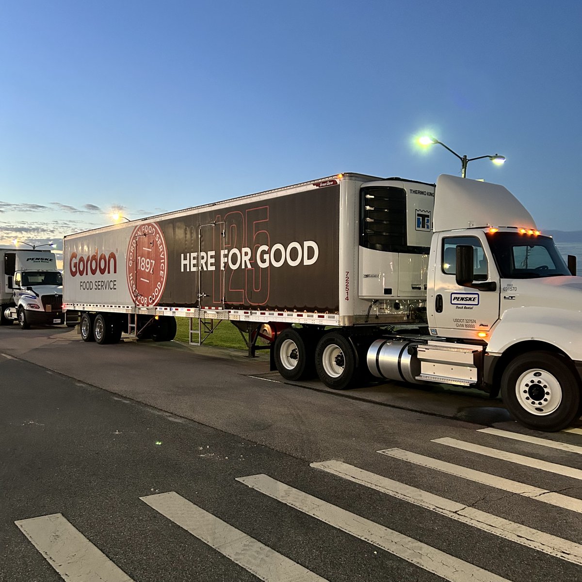 IFDA's tweet photo. These beauties are ready for action #ifdatdc #foodservicedistribution #truckdriving https://t.co/10mFpHySv8