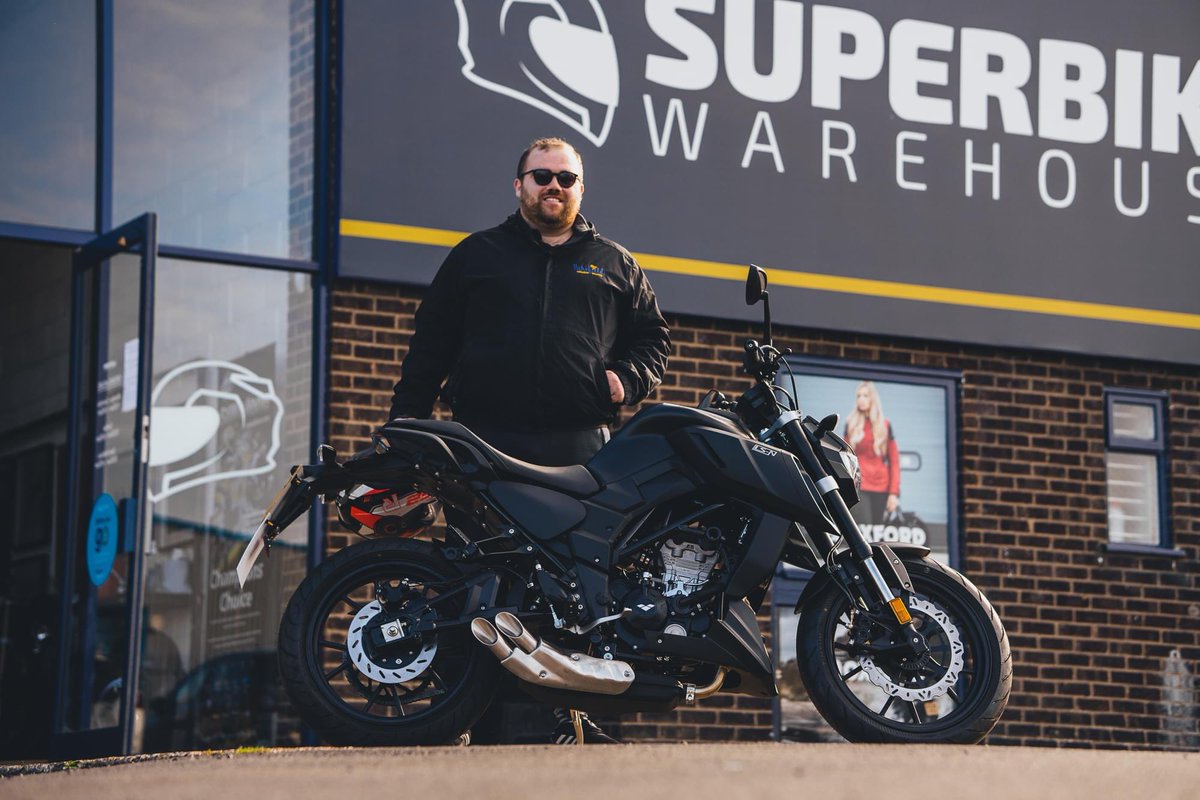 superbikewh's tweet photo. This amazing brand new Lexmoto LS-N has just been collected.
Enjoy your new ride Dieter!!
#lexmotolsn #lsn125 #lexmoto #lexmotolxr #lexmmotolxr125 #learnermotorcycle #125cc #nakedbike #streetfighter #streetfightermotorcycle #motorcycle #motorrad #ukbikelife #norwich #norfolk https://t.co/Ku3R0PBjUc