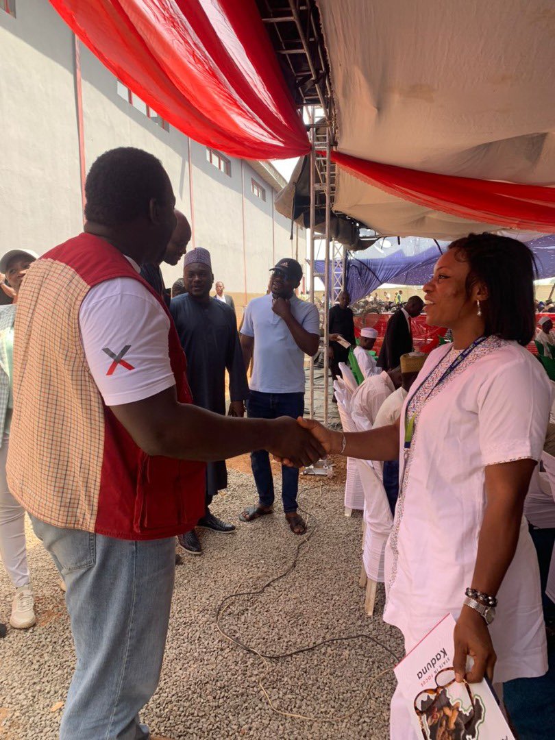 johnmik1_'s tweet photo. Beautiful and amazing smiles from our farmers at the live #AFEXPlantLaunch after listening and seeing all the amazing projects in stock by @AFEXNigeria as they know this new projects births new Hopes. https://t.co/uJqpk3ew3E