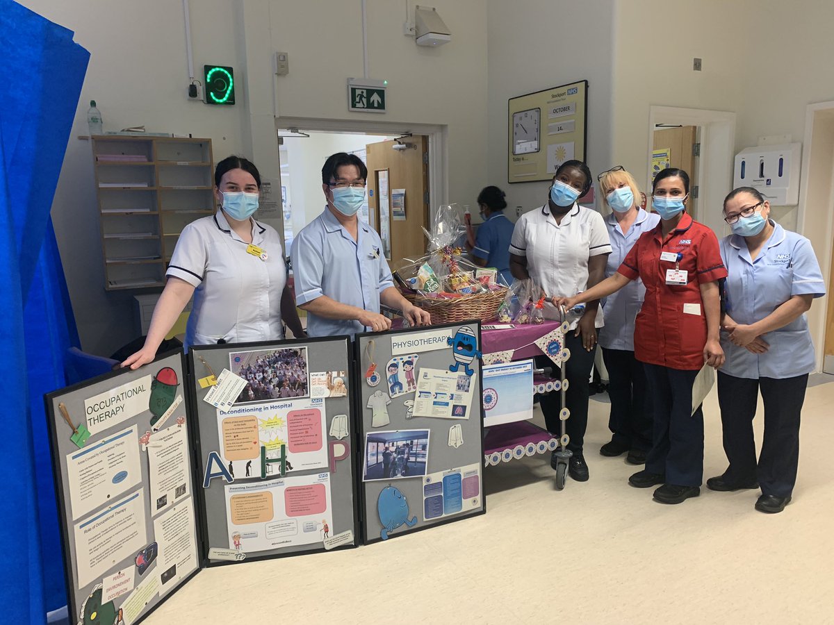 wadziukabiala's tweet photo. Happy #AHPsDay2022 to all my amazing colleagues . Wonderful walk round the medical and surgery wards promoting the fantastic work we do @NewD7Ward &amp; D8 @Ward_E3, Ward C6 @LauraGifford139 https://t.co/G5h9y9Iftq