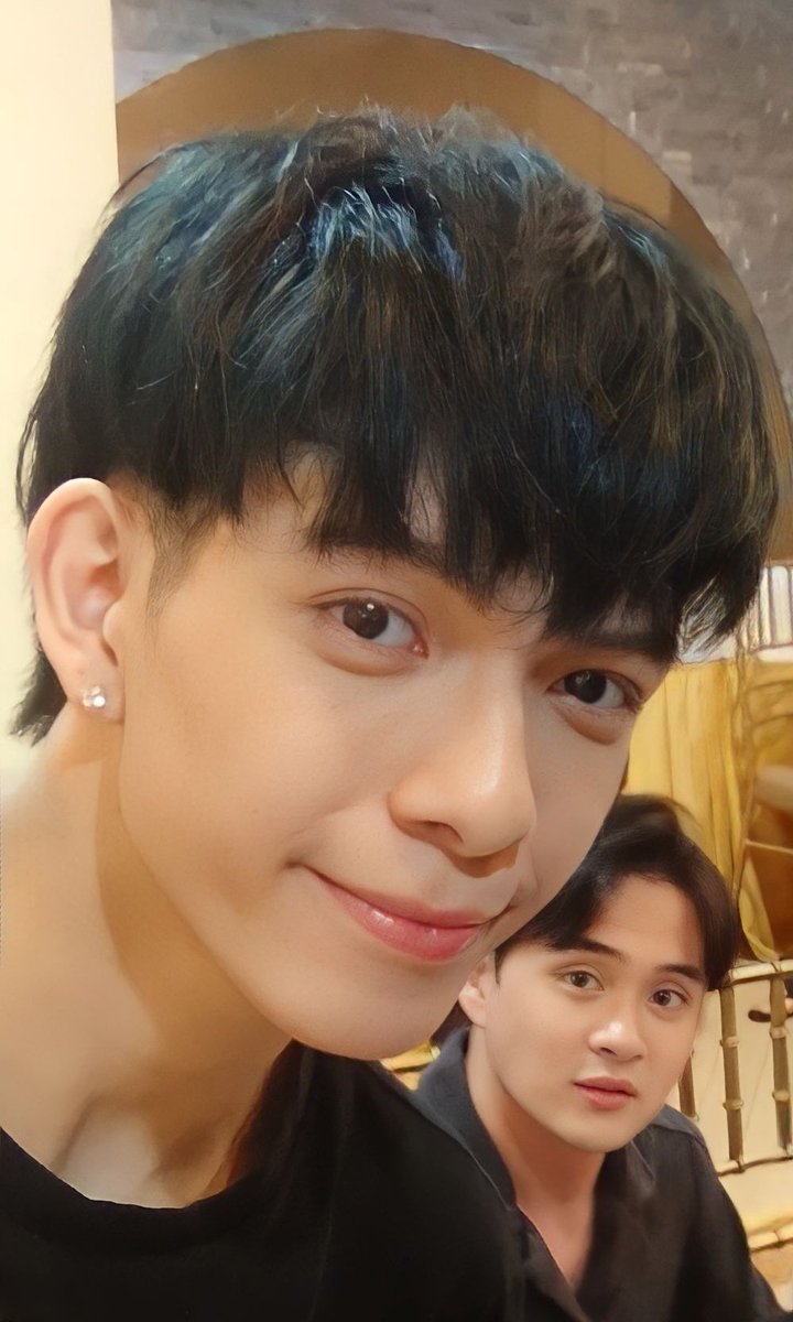 mikkibias's tweet photo. Bunanat with Aki hehehehehe 

BGYO NATE PLAYER626
#BGYO_Magnet

#BGYO @bgyo_ph https://t.co/7ZiGVcwugP