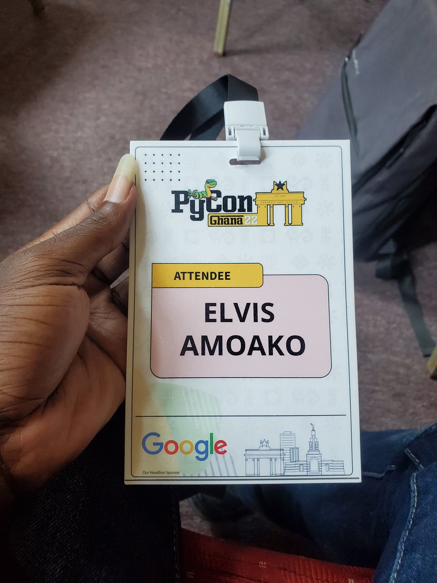 spacewalker13's tweet photo. #PyConGhana #PyCon22 Repping live💥🔥🔥 https://t.co/BFkYhhsvkh