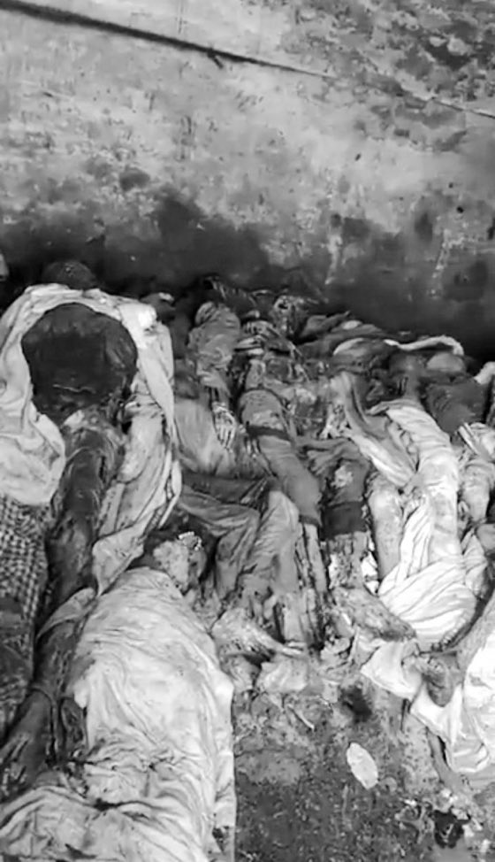 RAlwaxiri's tweet photo. لاپتہ پختونوں اور بلوچوں کے 500 لاشیں ملتان نشتر ہسپتال کے چھت پر ہیں شاید انسانی مافیاز کو اعضاء فروحت کی گئی ہے

#Stoppashtunbalochgenocide https://t.co/tgbAtrLPSv