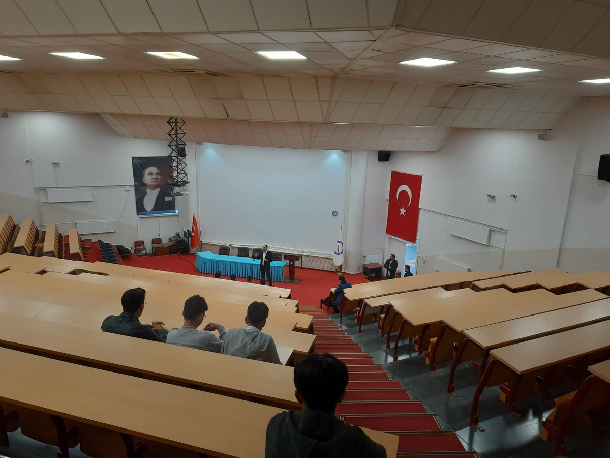 Simav_Aihl's tweet photo. Dumlupınar Üniversitesi Gezimiz. Dumlupınar Üniversitesi Yönetici ve öğretmenlerine öğrencilerimize rehberlik ettikleri için teşekkür ederiz. @mehmetnezirg @BasyigitHasann @zorlubey1962 @kutahyamem @meb_dinogretimi https://t.co/zD7qcqIvwx