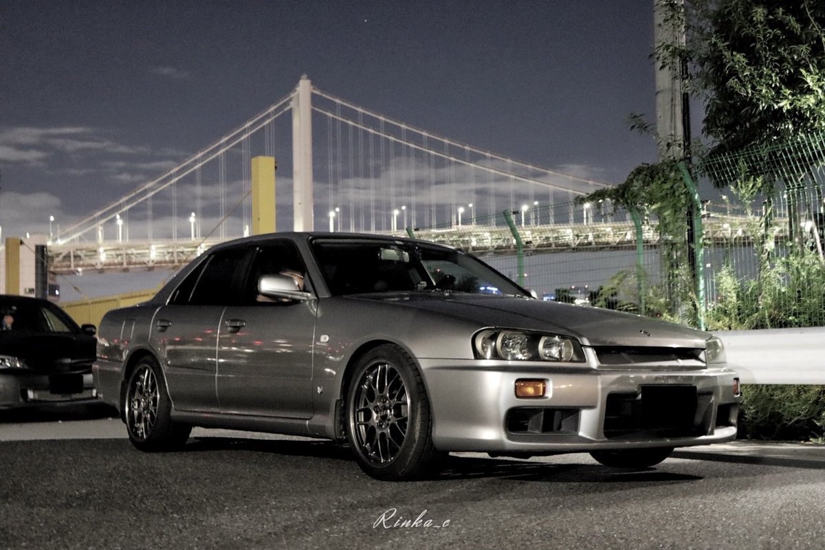 beesix_snow's tweet photo. やっとうちの家系に似合った車になったかな？
親父が乗ってたグロリアも一時期欲しいなと思ってたけど、34よりも程度のいいものがない……
おじいちゃんとか叔父さんの車に似たなww https://t.co/7JPYxssvwl