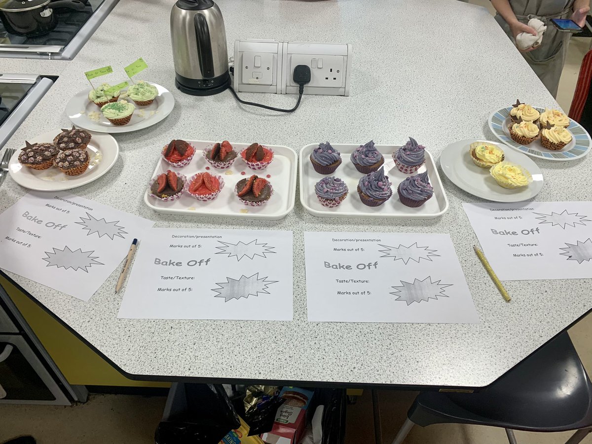 Interhouse Bake Off event organised by Mrs Kinnaird and Mrs Sweeney, with a lovely visit from our new Homeconomics teacher Miss Murray. Congratulations to Atholl for winning! Very close competition 🧁🟡🏆<a href="/braidhurst/">braidhursthighschool</a>