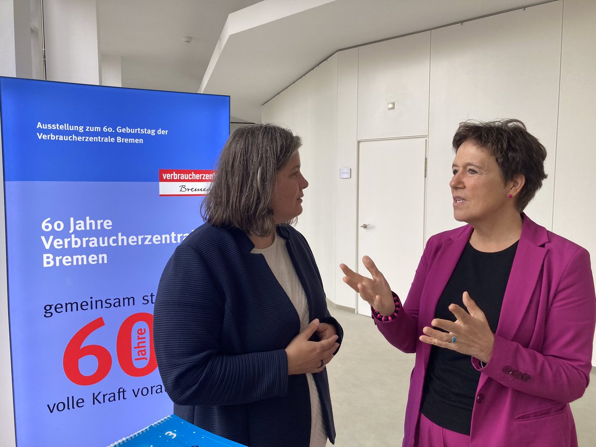 VZHB's tweet photo. Spannender Austausch gestern in der @HBBuergerschaft. Themen: #Energiekrise, 60 Jahre Verbraucherzentrale #Bremen und mehr! #Verbraucherschutz https://t.co/s17GfqIn4B