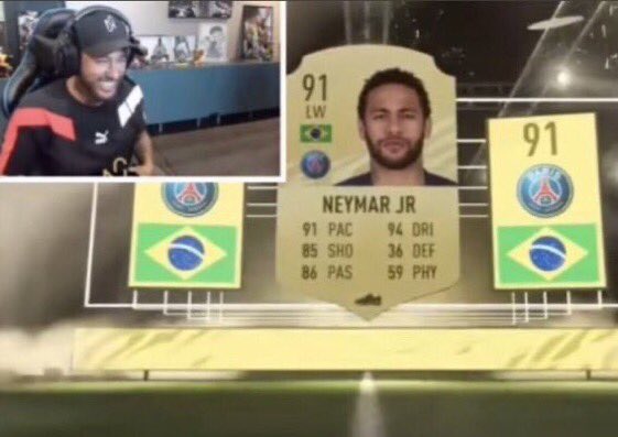 Natchoumm's tweet image. Stephen hawking quand il voyait les légumes dans son assiette