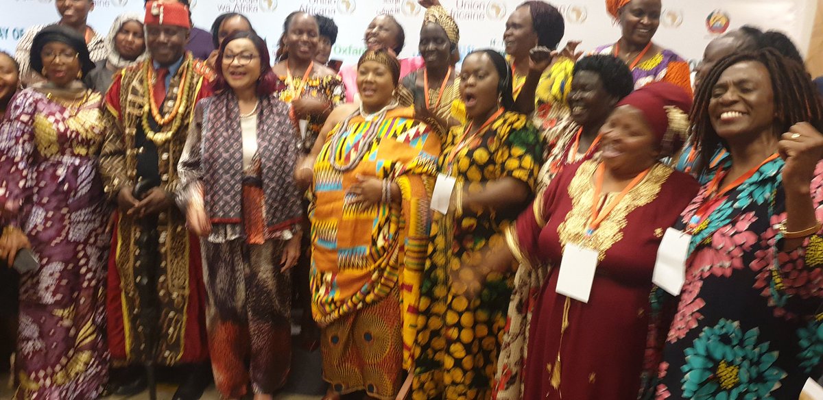 JosefaSacko's tweet photo. It was an exciting moment to join the celebrations of the Commemoration of International Day of Rural Women #IDRW2022 in Maputo Mozambique, with #TraditionalLeader and our #Women. We commend traditional leaders for their commitment to support #womenempowerment & #womenrights https://t.co/FCvX3bXNiK