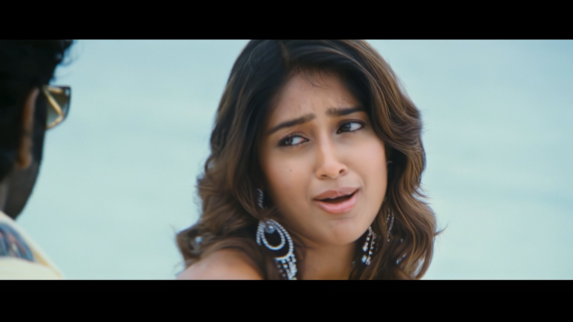 vixens-addict-on-twitter-anushka-shetty-singham-2-en-idhayam-4k-mkv