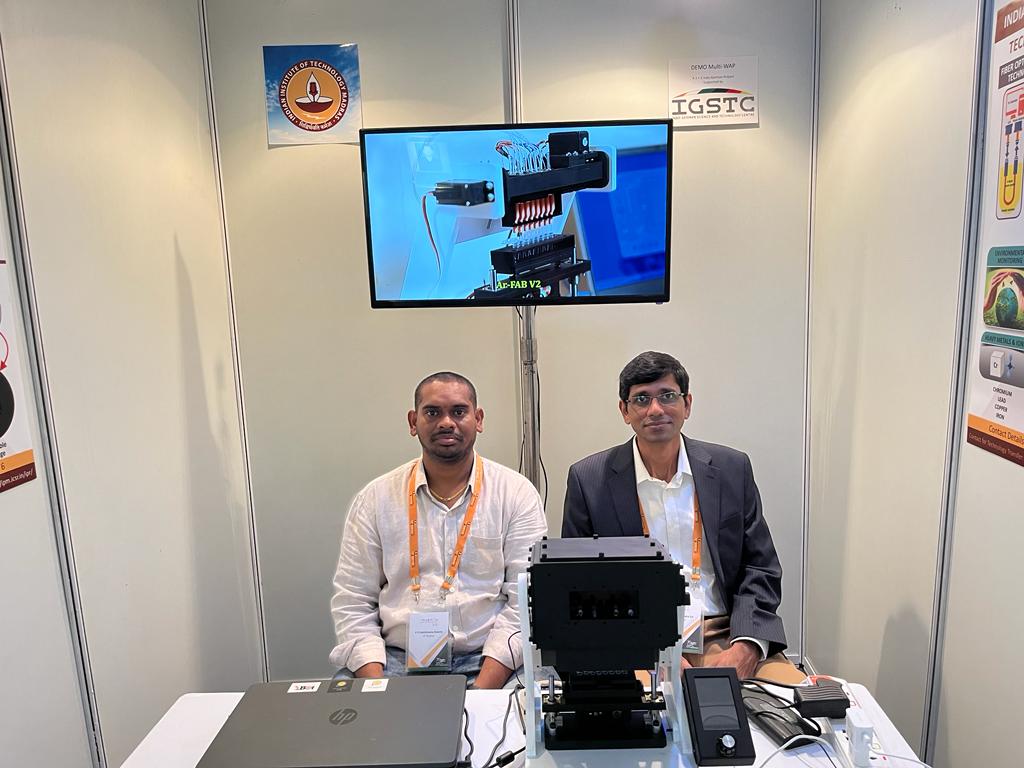 INDOGSTC's tweet photo. IGSTC 2+2 project Mutli-WAP on pathogen detection has been selected at @iinventivIIT : first mega R & D Fair of all the 23 IITs being held from October 14-15, 2022 at @iitdelhi
Dr. V V Raghavendra Sai, @iitmadras @tuBraunschweig #ChemBioSens #Lionex
@IndiaDST @BMBF_Bund https://t.co/5gOASvzbEu