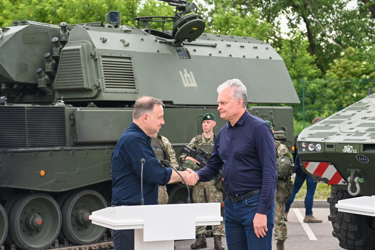 Touched base with my friend @AndrzejDuda 🇵🇱. Congratulations to 🇵🇱 on strengthening its air defense with WISŁA today! Our coordinated approach & gradual increase of defense spending is a significant factor in regional security. We stand united in our support to Ukraine 🇺🇦.