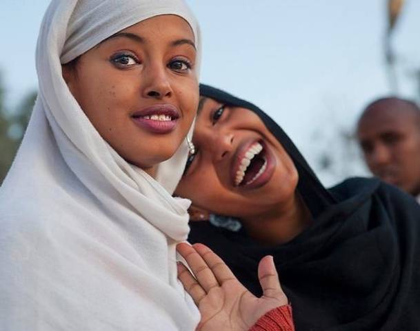 My Somali sisters gave me this cup a long time ago. I'm the most handsome man in East Africa! Al Shabaab can go drown in the Indian Ocean. Happy Flag day my beautiful people in Somalia. We love you!