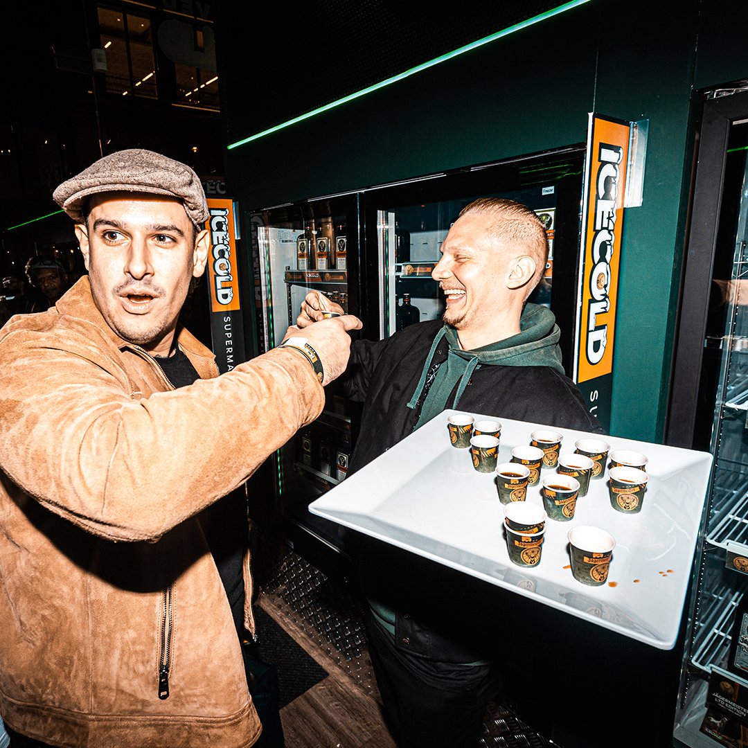 icecoldsuper's tweet photo. Ever had a rave in a supermarket...? Didn't think so! 

The @JagerUK Icecold Supermarket doors are open for one last day. Get down to 58 Oxford Street before it's too late! https://t.co/pt4Kv4w4zO
