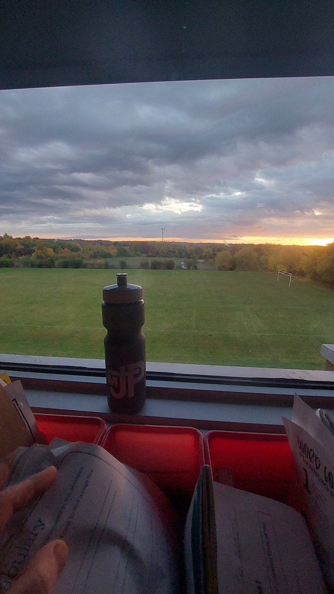 brendanoldman's tweet photo. I really need to find a class with a decent view next year... 
@MsgrJohnPereyma @MsLyon16
#thebest #donttellothers #yearfive
#schoolview #grateful https://t.co/zaRkDfOS9f