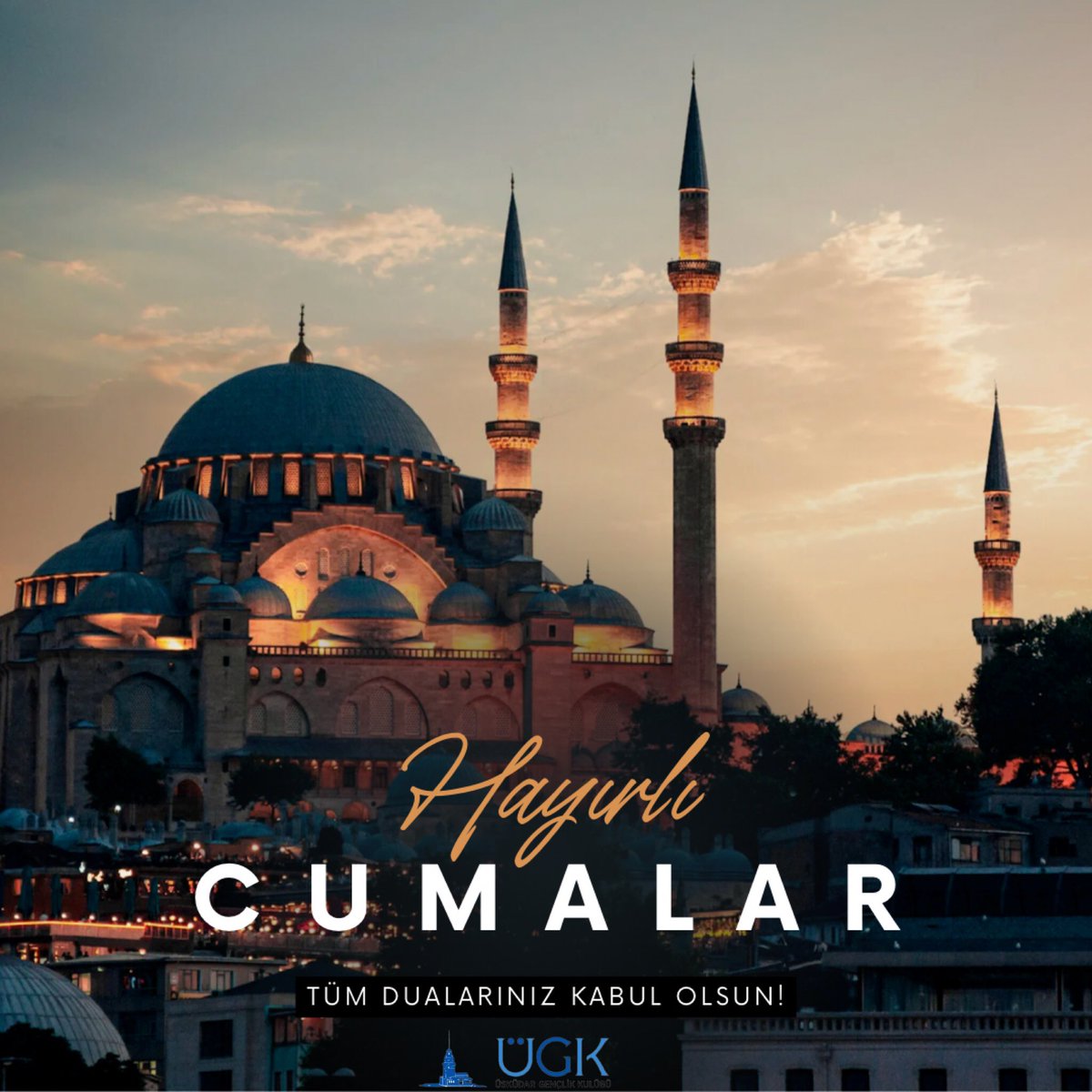 Yükü sevgi, özü saygı, gücü barış , süsü hoşgörü olan mübarek dinimizin bayramı cumamız hayr ola 🌸