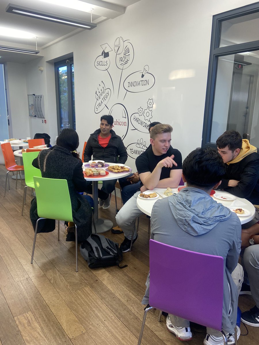 rubiconcentre's tweet image. Our Student Hackathon registration underway on this lovely evening! #CyberSolutions #CyberSecurityHackathon @CyberIreland @McKesson @Biomarin @ml_loftus @GeorgeBulman @isabelrossiter @hacksomething @Trellix @JosetteMullane