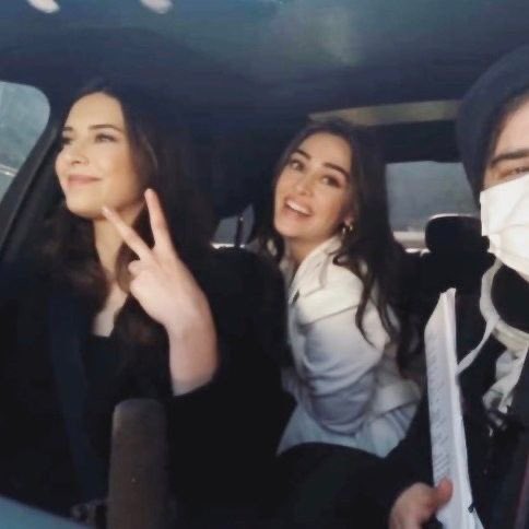 güzel bebeğim 

NiceSenelere EsraBilgiç