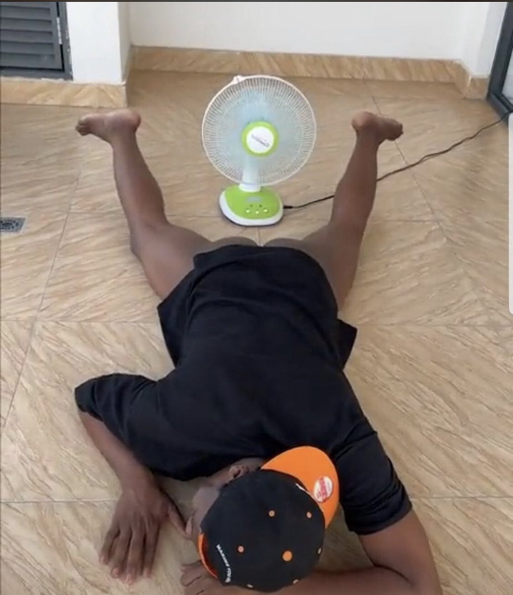 Letty5896's tweet image. Fuoye babe after two weeks of resumption #AsuuStrikeUpdates #Asuuupdate