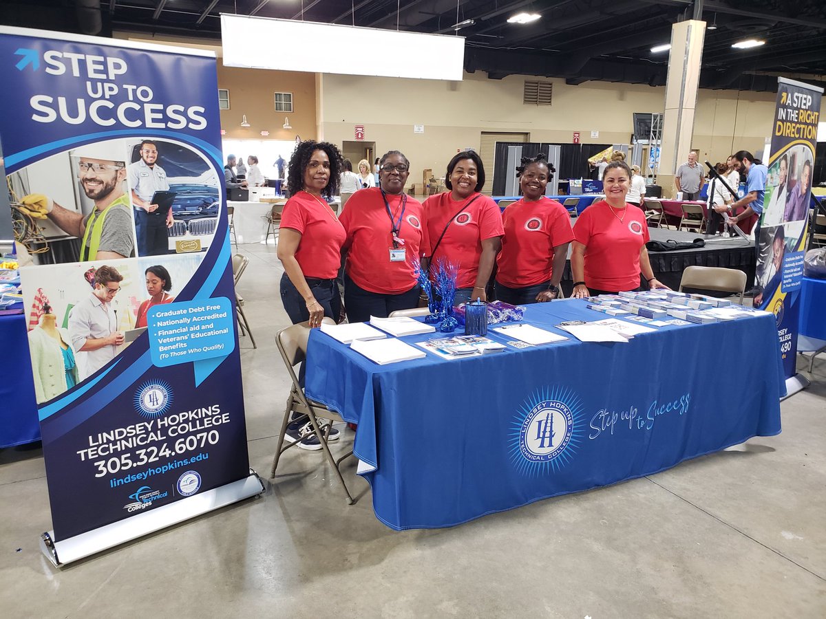 Lindsey_HTC's tweet photo. 📢 Come join us TODAY❣ WE are READY to welcome and share with YOU our dynamic programs💫
Make US your College today!!! 📲 305.324.6070  ☎️  
#UPSKILL  #GetEmployed and #FallCareerTechFair #stepuptosucess https://t.co/mf3AvaWgEV