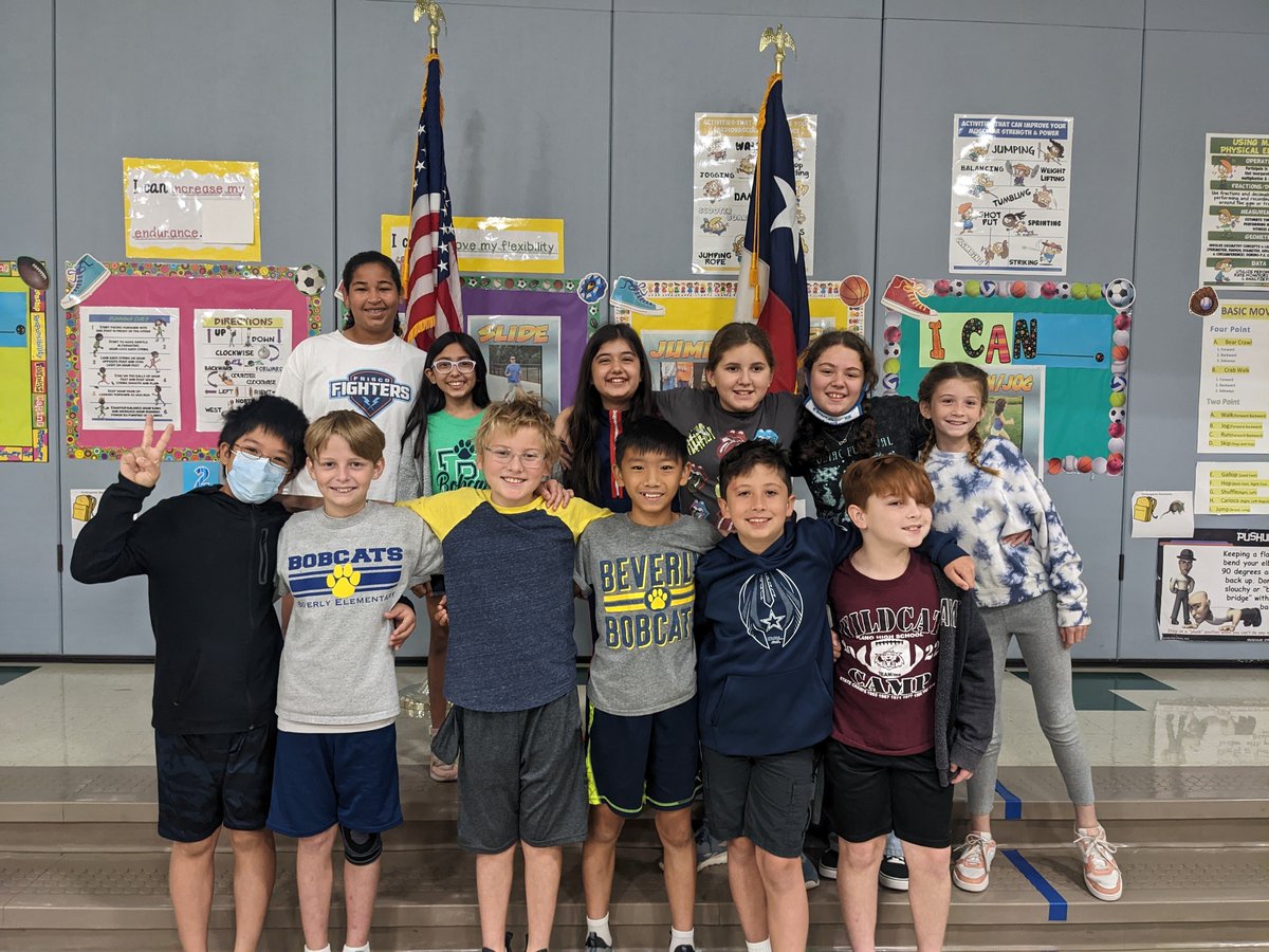 StrongBobcats's tweet photo. During the Assembly we had the Beverly Elementary PTA share information about our Fall Fundraiser.  

We also met our incredible Kindness Crew who are leading our campus in Kindness Challenges this school year.  What a fantastic way to start our Friday!  #StrongBobcats 🐾 https://t.co/O569GlpL3l