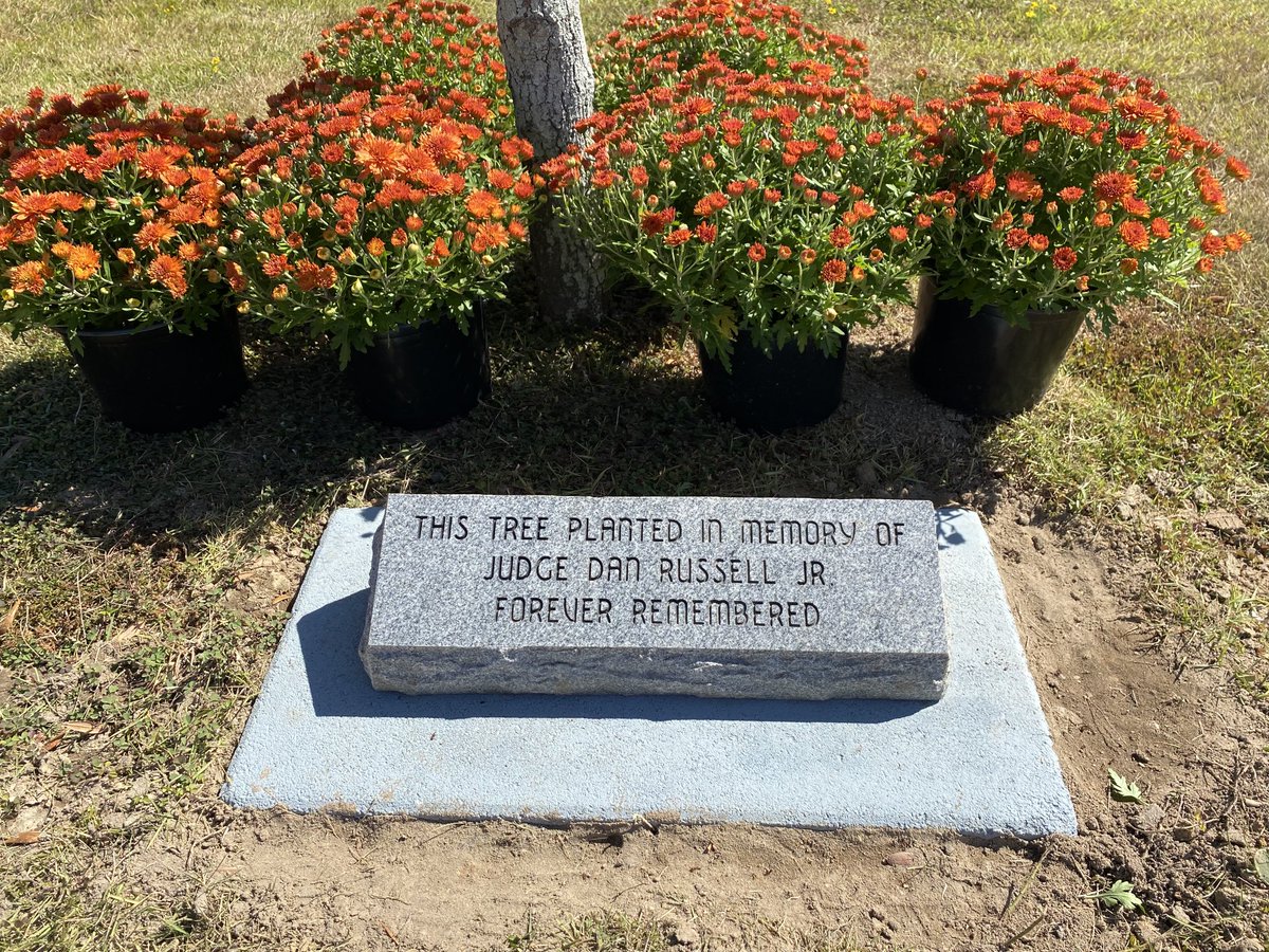 Dan Russell was the longest serving federal judge in America. Harrison County, Gulfport and his alma mater Gulfport High unveiled a plaque at the base of an oak tree planted in his memory ⁦<a href="/WLOX/">WLOX</a>⁩