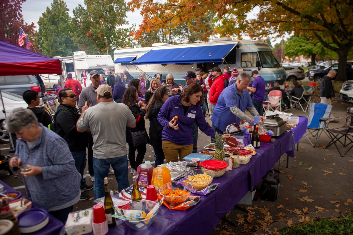 LinfieldWrestle tweet picture