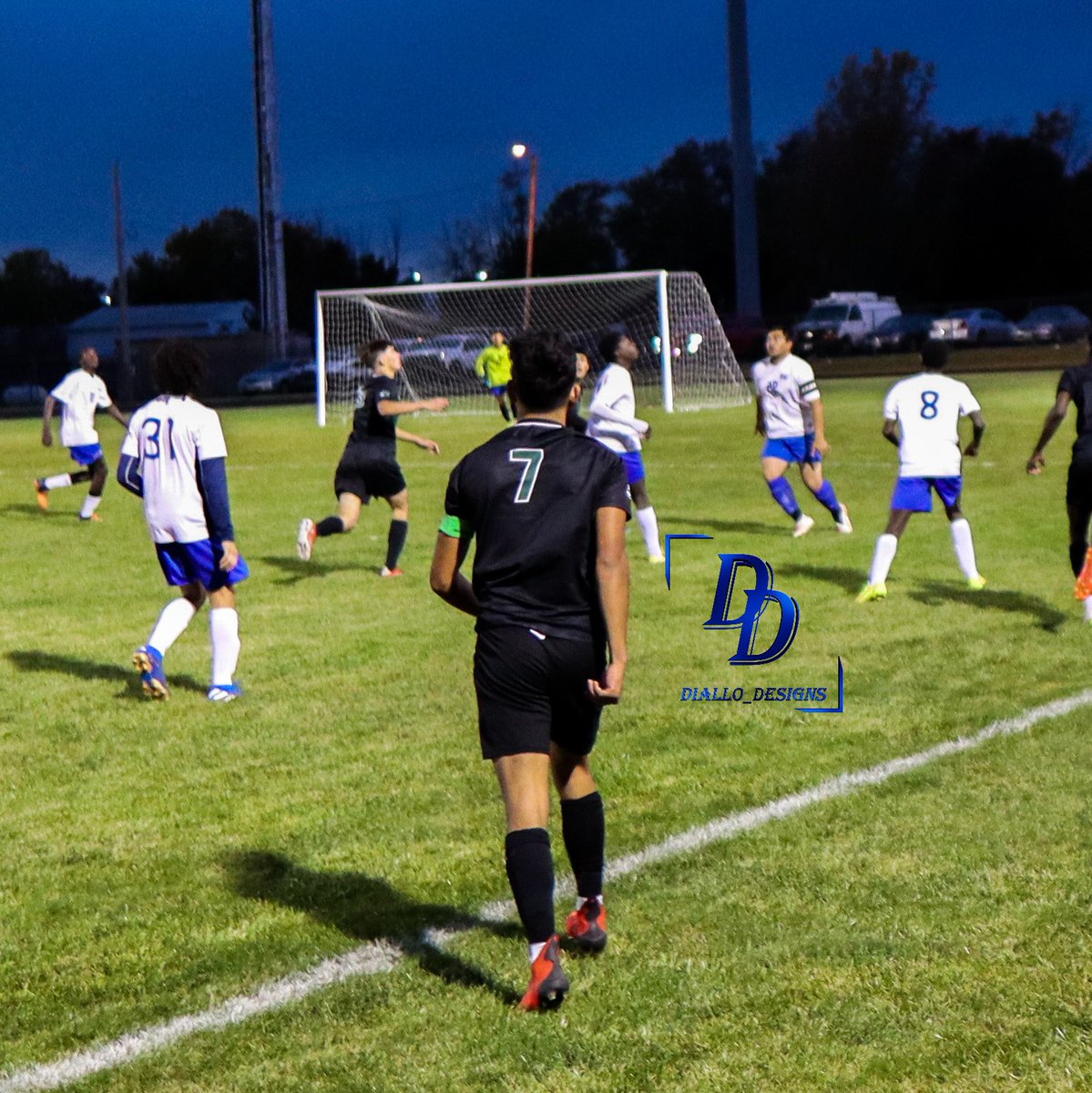 Diallo_Designs's tweet photo. Westland High School Senior Night against Independence High School https://t.co/kyDVWi4QeQ