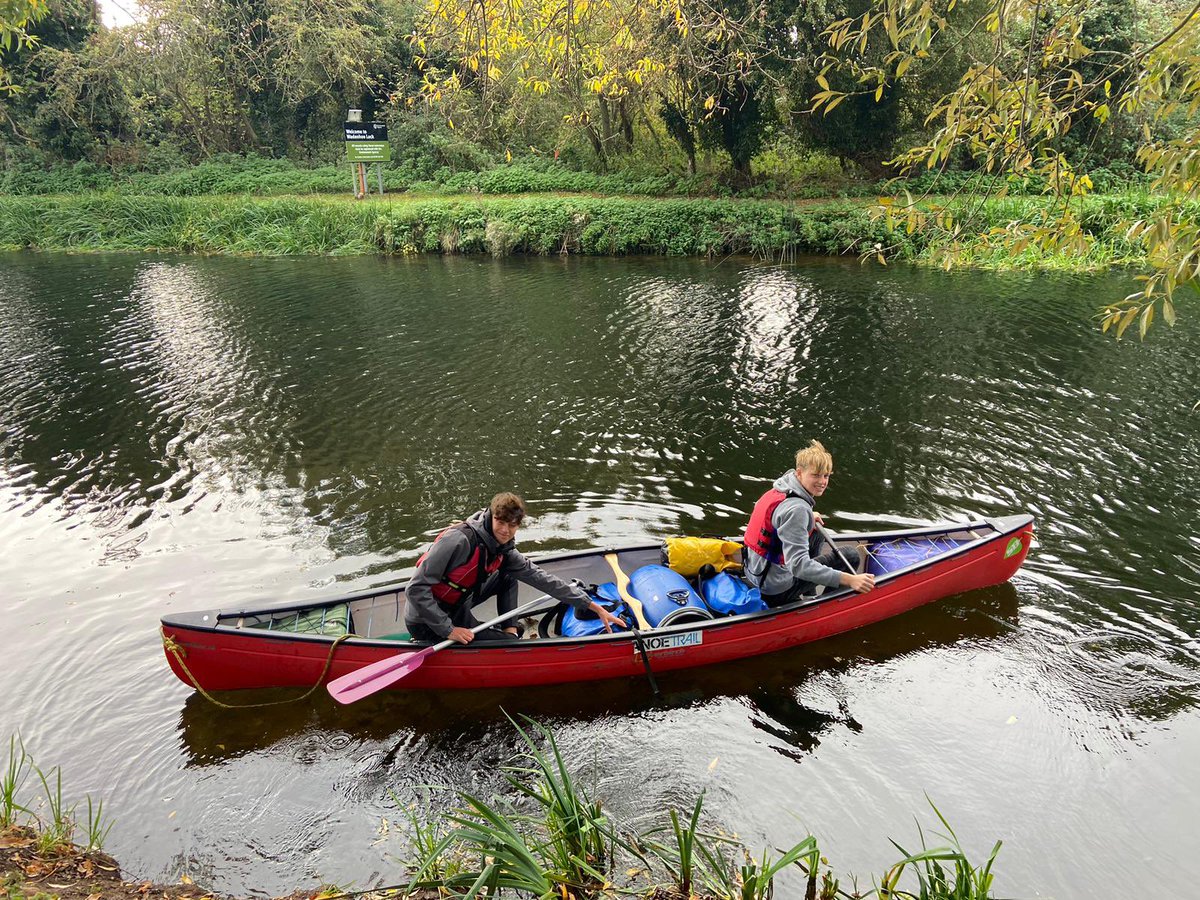 SharnbrookOE's tweet photo. Silver DofE Canoeists set off this morning on the River Nene. No news on swimmers just some happy smiley students enjoying the outdoors #dofe #silver #going4silver #theoutdoors #stayingdry https://t.co/oDcepPfgpW