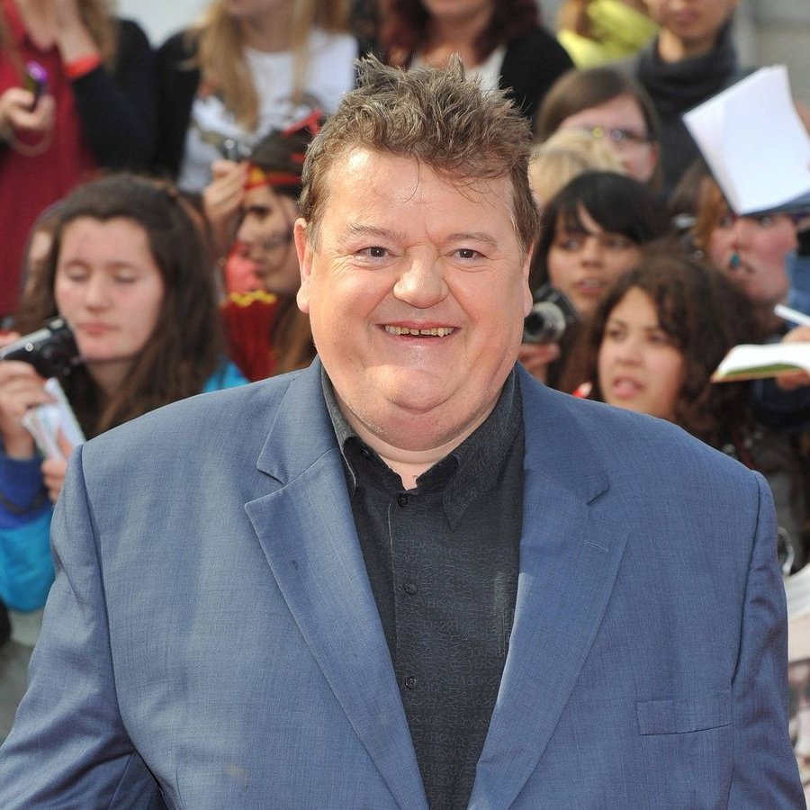 GeekZoneGZ's tweet photo. Robbie Coltrane, el actor del legendario Hagrid en Harry Potter, ha fallecido hoy a los 72 años.

Descanse en paz ❤ https://t.co/3esy0RJ1ZF