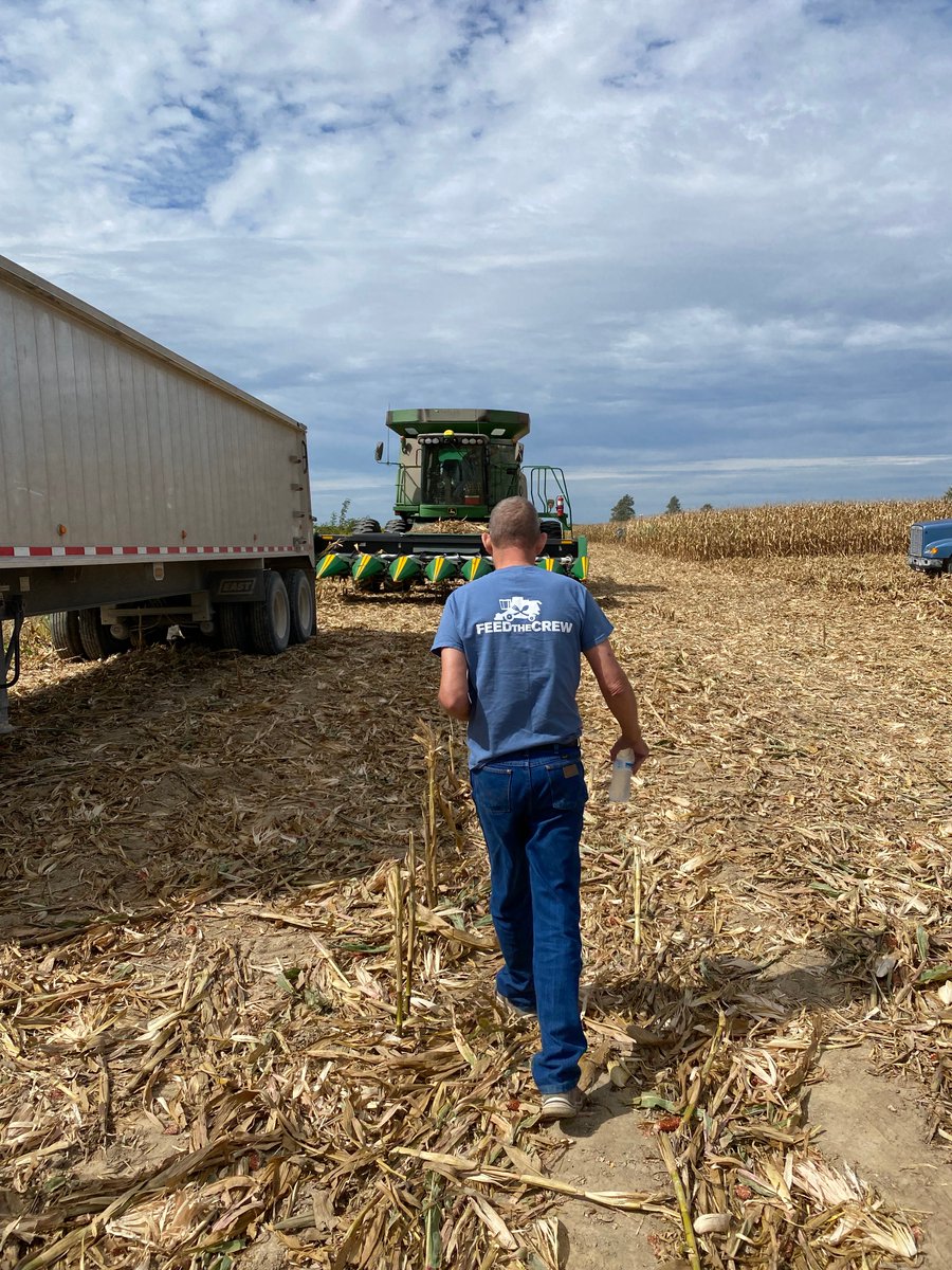 WabashValleyFS's tweet photo. The 7th year of Feed the Crew ended Friday, October 7th. Over the past 3 weeks, we prepared and delivered nearly 3,400 boneless pork chop meals to our customer’s harvest crews. We would like to thank all who have made this event possible and look forward to another great year! https://t.co/teZ5Bnj0CW