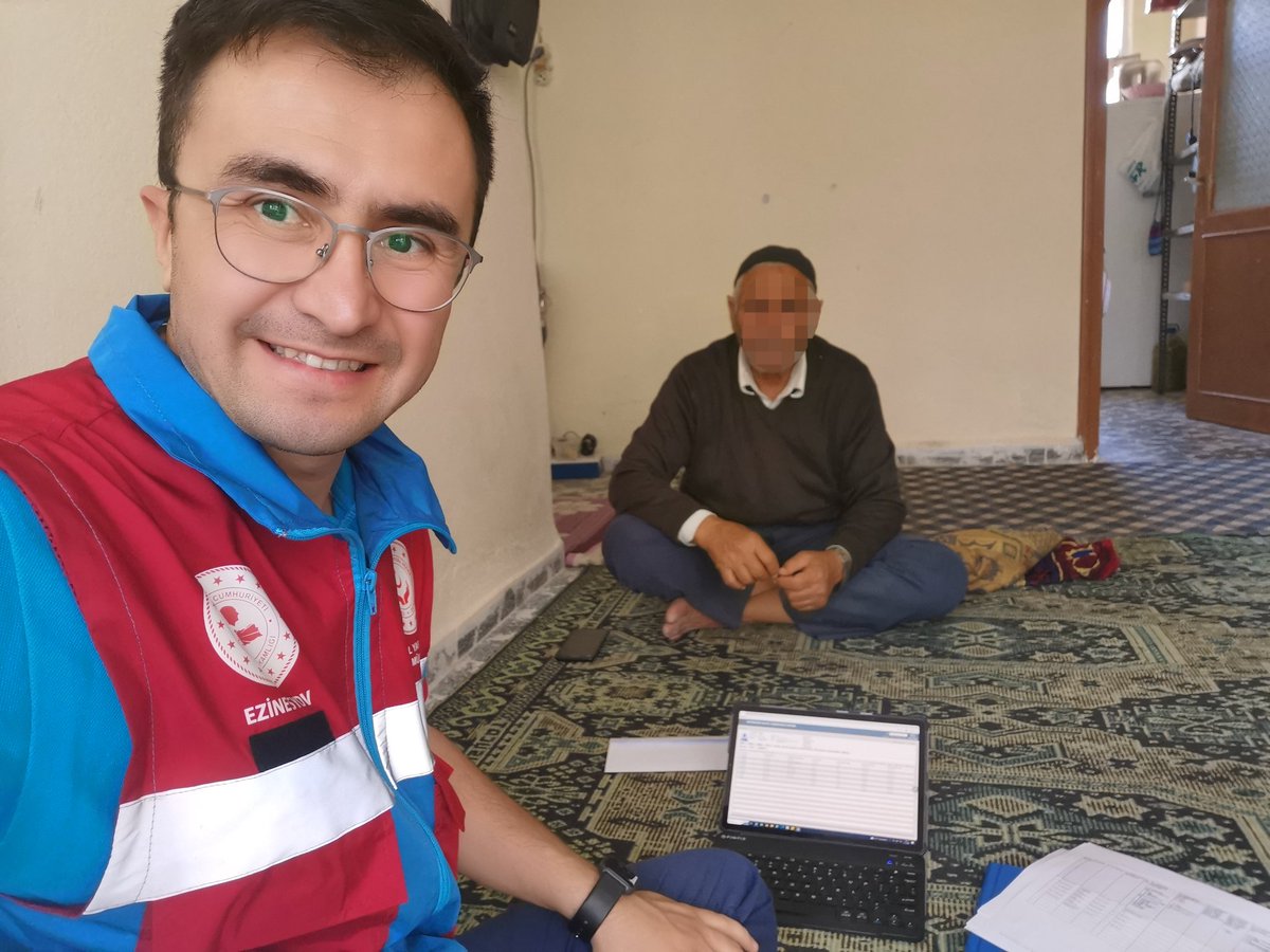 AliERGN17's tweet photo. Mesai mefhumu gözetmeden hayra vesile, mazlumun yüzündeki tebessüm olan, devletimizle vatandaşımız arasındaki gönül bağını ilmek ilmek işleyen SYD Vakfı çalışanları, #sefkatelisydvkadrobekliyor
@RTErdogan @tcbestepe @deryayanikashb @AileveSosyalTr
@mehmetdem_25
@ashb_sygm https://t.co/R5clXwRT6p