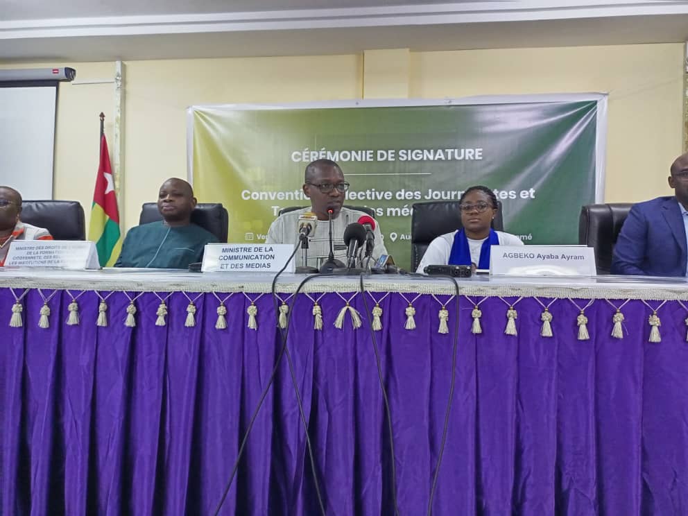 synjit_togo's tweet photo. #Historique : la #conventioncollective des #journalistes et techniciens des #médias du #Togo est sur le point d'être signée entre les différents acteurs à #Lomé. #tginfo https://t.co/kStEwzM0TX