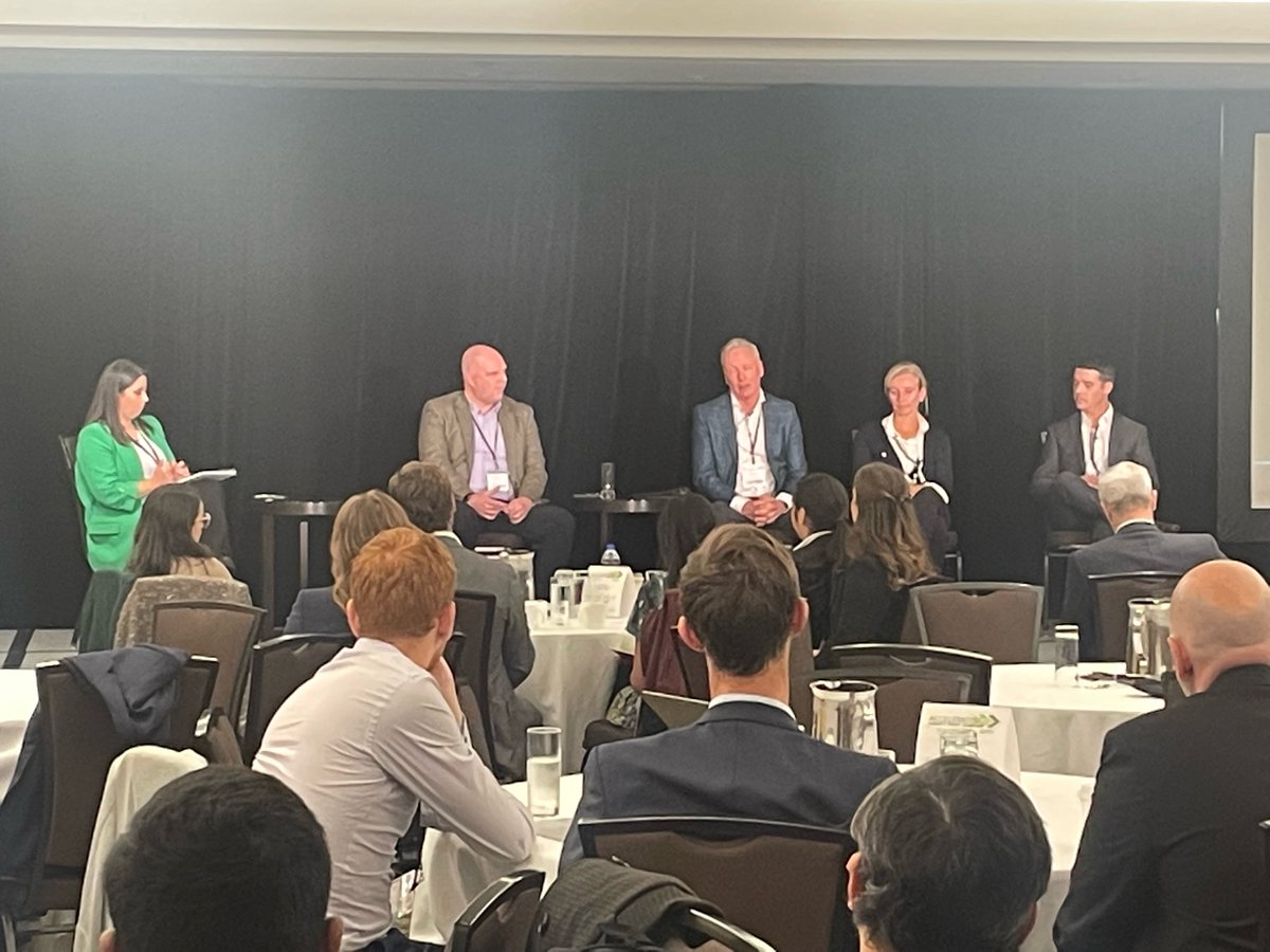 SussexStrategy's tweet photo. This week, Sussex's Bonnie Hiltz (@BonnieHiltz), Christina Marciano (@Cmar245) and Terry Young had the pleasure of attending @EnrgyStorageCAN's Annual Conference where they participated in panels on Storing Canada's Hydrogen Potential &amp; Ontario's Energy Storage Market. #ESCCon22 https://t.co/6rxItK6PnQ