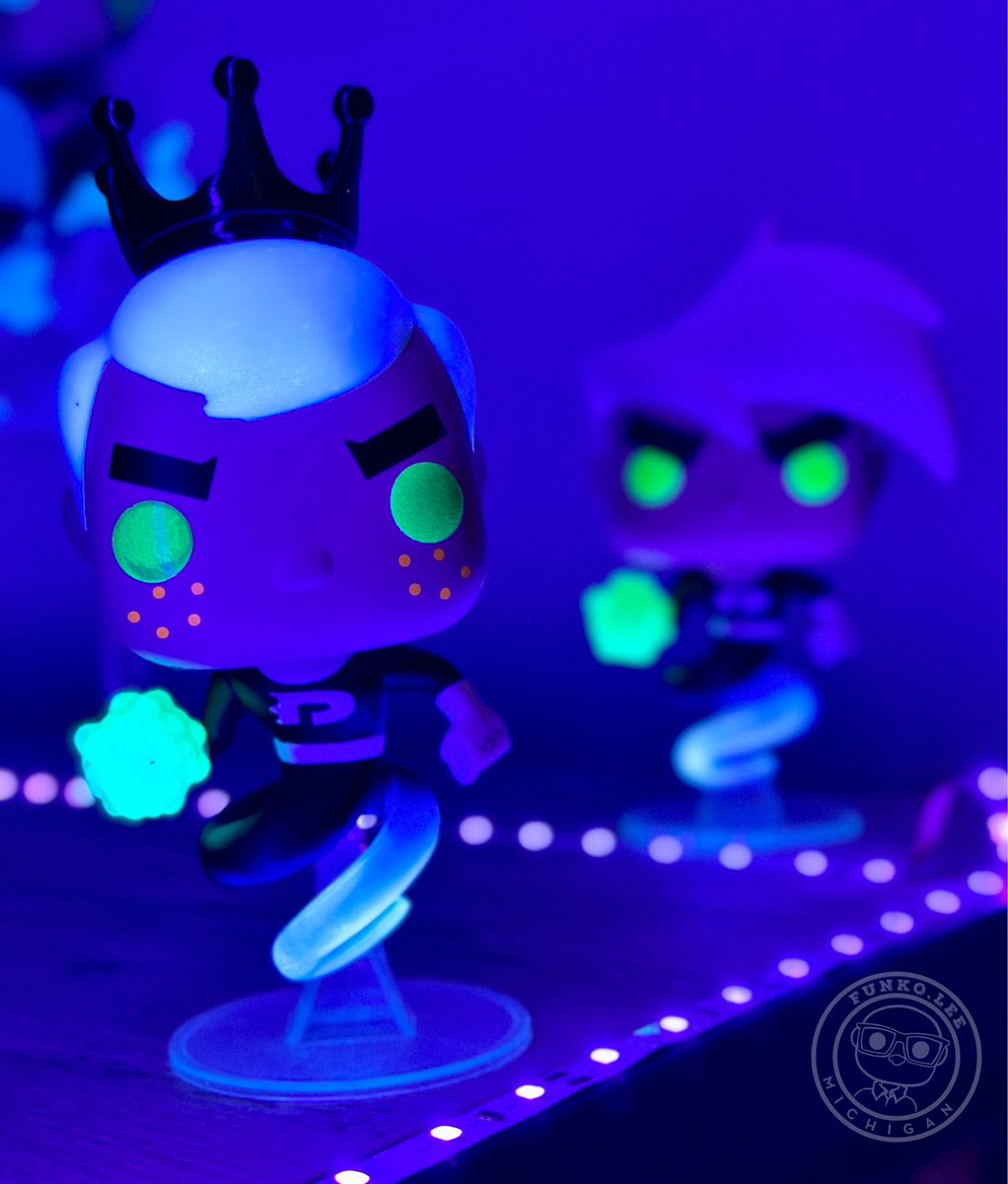FunkoLeeM's tweet photo. It’s #FreakyFriday! Looks like #FreddyFunko is having an out of body experience! Time to be a hero! 👻🦸🏽‍♂️ #DannyPhantom #GhostTime #boo

📷 #FunkoPhotoADayChallenge
⭐️ #FunkoPop
👑 #Funko
⚡️#FOTW
👨‍👩‍👧‍👦 #FunkoFamily
@originalfunko https://t.co/B84YvkS3A0