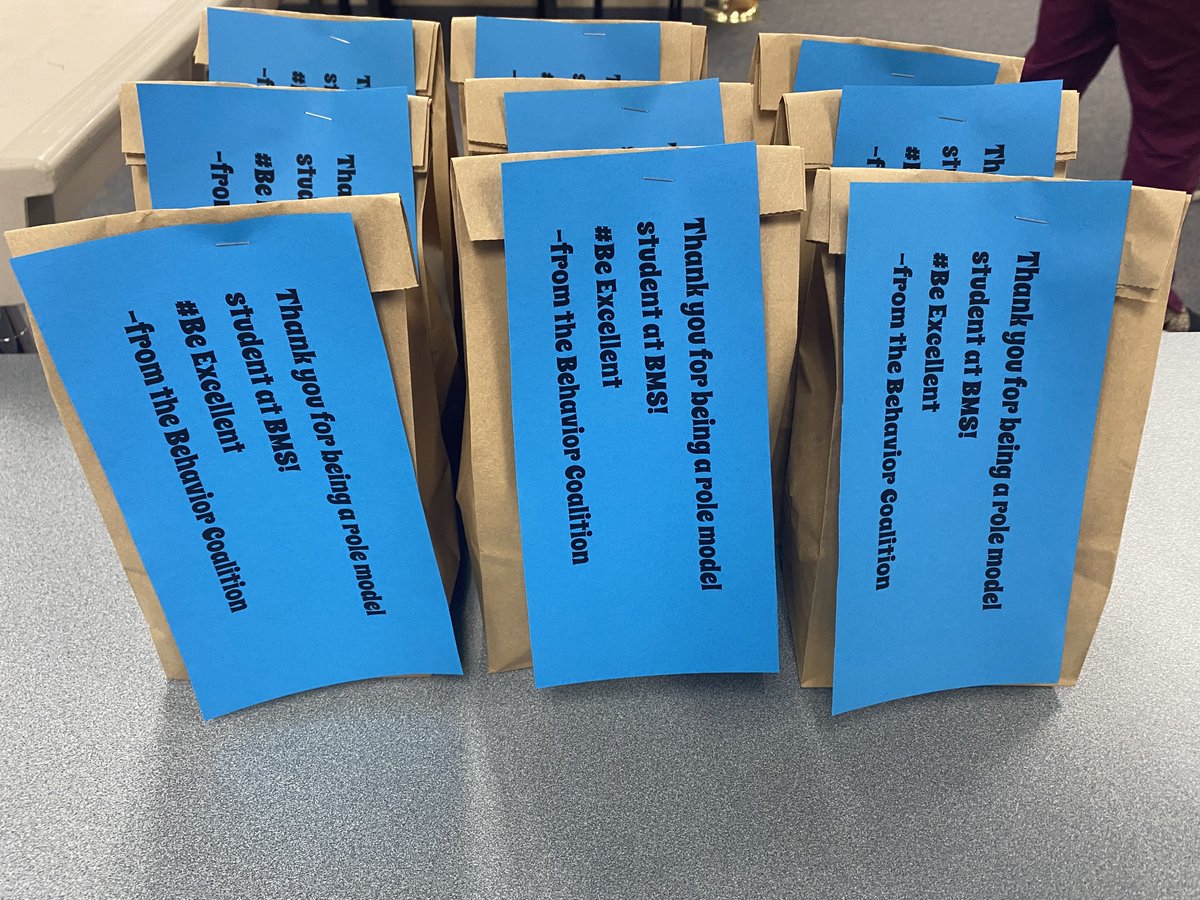 WISDBrabham's tweet photo. These amazing Ss were recognized by our Behavior Coalition for demonstrating excellence regarding being Safe, Respectful, and Responsible! We will honor Ss from each grade level every Friday! @mamasquirrel75 @kella_price @WillisSchools @HolliHMiller #BeExcellent #MoveLikeABobKat https://t.co/9VjE1FiW6i
