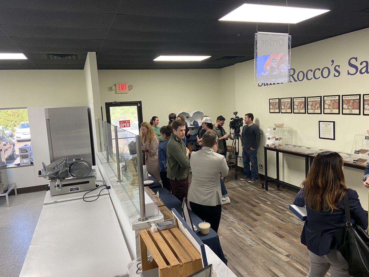 PSDCareerPaths's tweet photo. NEW BUSINESS ALERT 🚨:
Saint Rocco’s Dog Treats in Pipersville PA. Ribbon cutting today with the Grand Opening tomorrow (10/15).  Come check them out. Fresh. Local. Quality. #saintroccostreats #pennridgeproud https://t.co/8NQWCcnrtX