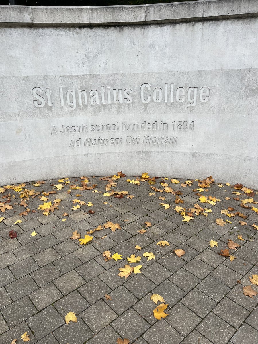 wheres2t's tweet photo. Great Announcement today!🚨

We have just done our 1st donation of financial literacy and self help books to St Ignatius College based in North London.

We like to thank the community as some suggestions came from our own discord. 

Where’s 2T ? https://t.co/igtxYGN35N