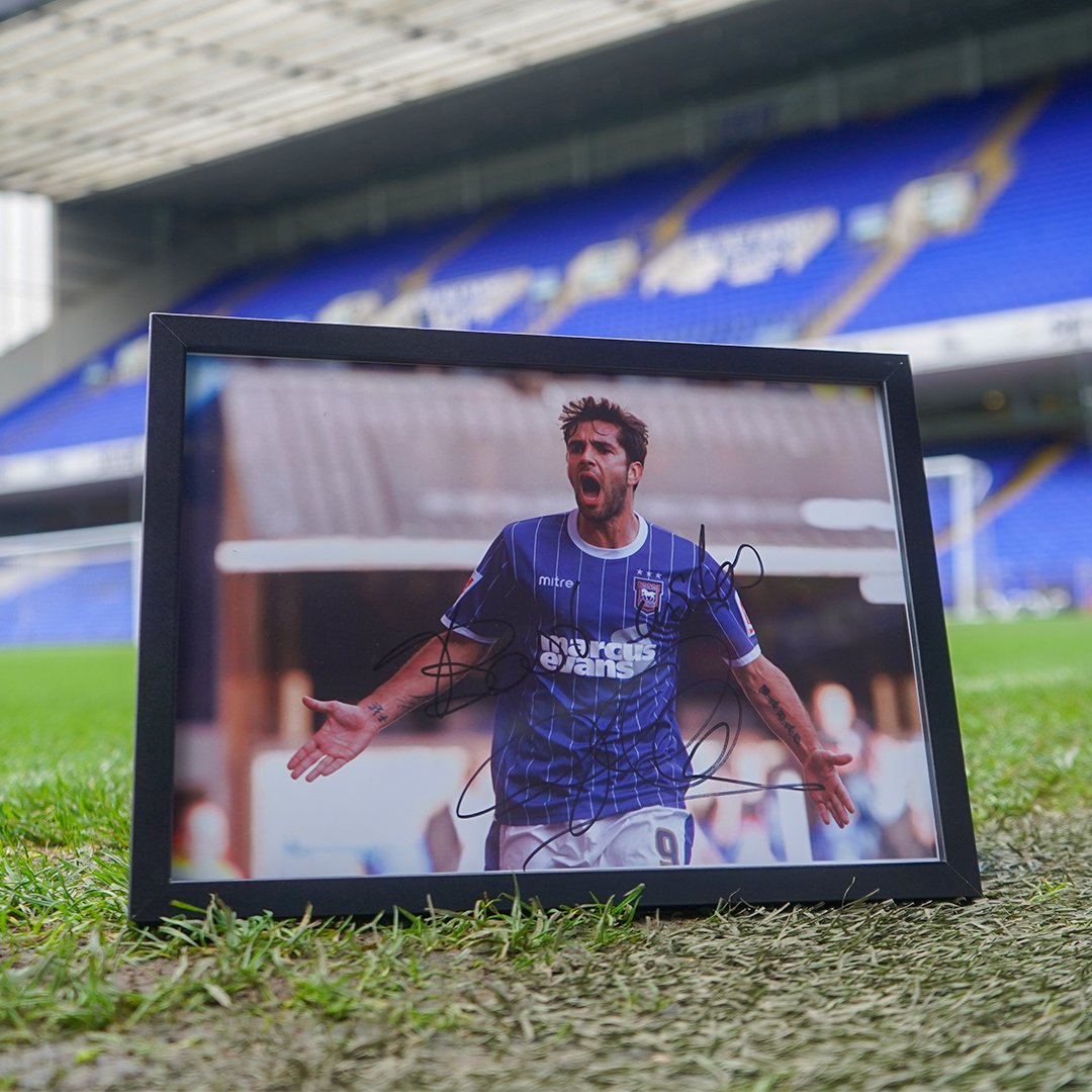🤞 To celebrate hitting 6,000 followers, we're giving away a signed picture of Pablo Couñago. To enter, simply RT this tweet and follow @ITFCFoundation. The winner will be announced on Friday, 21 October. #itfc