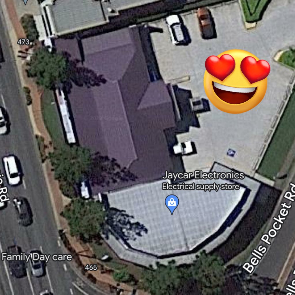 rbrink77's tweet photo. @UTBAPH Despite massive attempts to hide it, Jaycar Electronics in Strathpine (Qld Australia) clearly used to be a Pizza Hut. https://t.co/Ksx63nNNiu