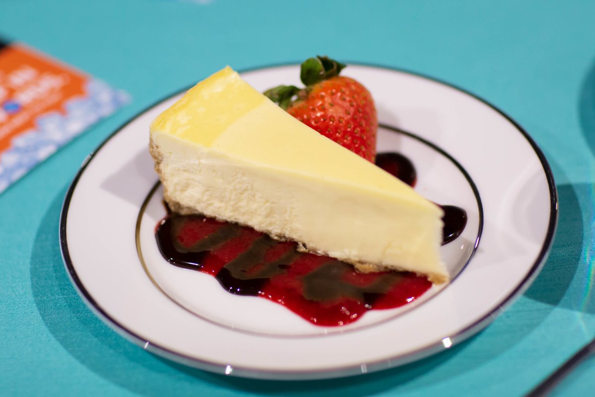 planitincevents's tweet photo. Happy National Dessert Day! 🍰

From candy to cheesecake, and everything in between, we're ready to assist you in crafting a sweet experience for your attendees. Contact us now to get started on planning your event: https://t.co/RyNcma7MKp https://t.co/BAvLzyCoso